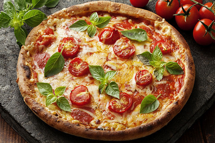 Pizza Nasıl Sağlıklı Olur Pizza Kaç Kalori Ve Besin Değerleri?